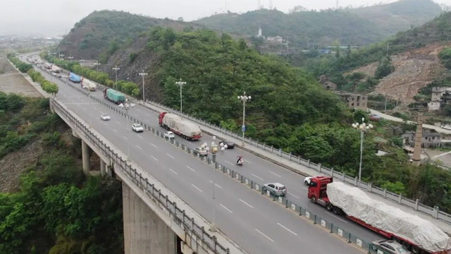 香蕉性视频铝产业园投产，“归雁经济” 助力产业升级